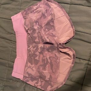 Size 8 Lululemon Speed Up short
